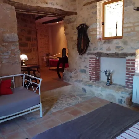 Bed & Breakfast La Prade Basse 82 3*