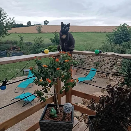 La Prade Basse 82 3*