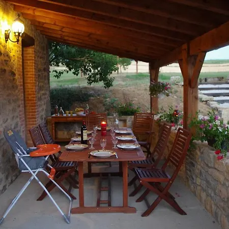 Bed & Breakfast La Prade Basse 82 *