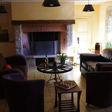 La Prade Basse 82 3*