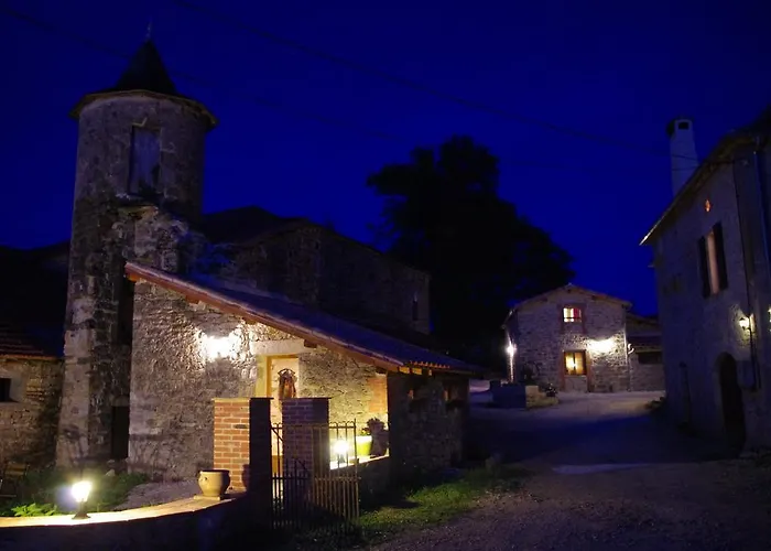 La Prade Basse 82 לינה וארוחת בוקר