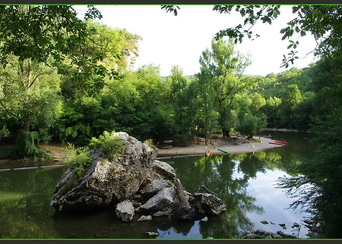 La Prade Basse 82 לינה וארוחת בוקר סן-אנטונין